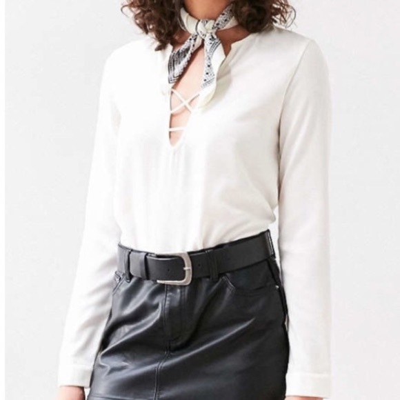 🔥SALE🔥NWT Silence + Noise Josephine Blouse - Picture 2 of 8